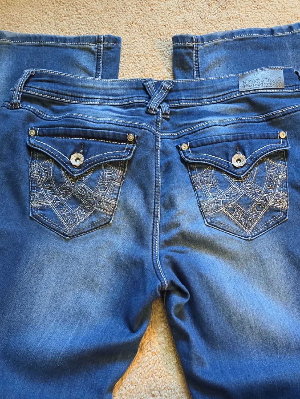 Hydraulic Women's Dark Blue Embroidered Back-Pocket Boot Cut Jeans